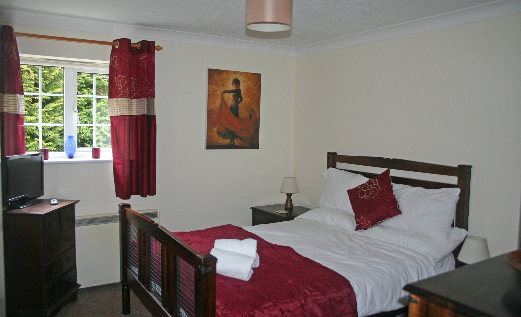 Double bedroom 1.jpg